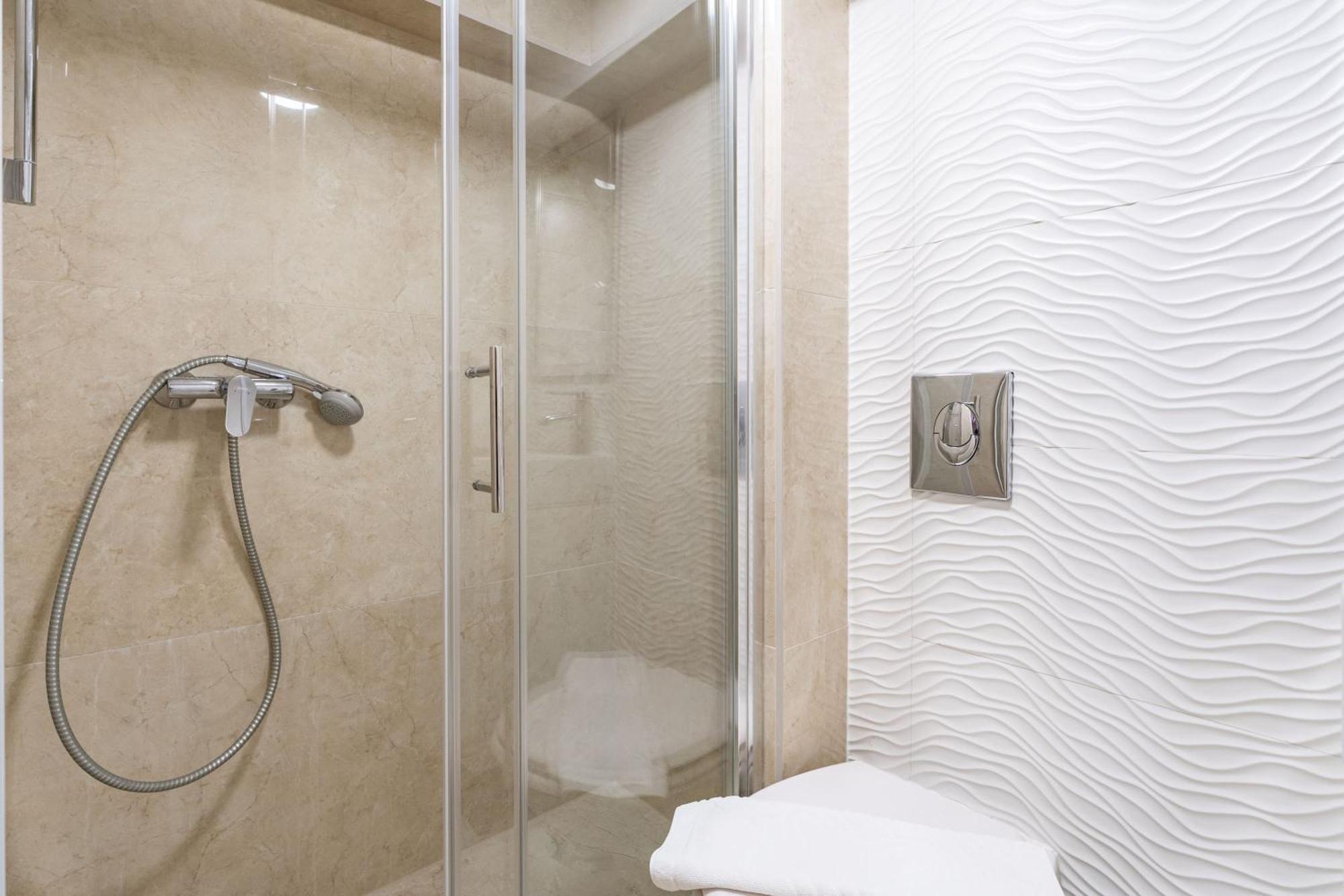 Two Friends Palace Guest house 3*